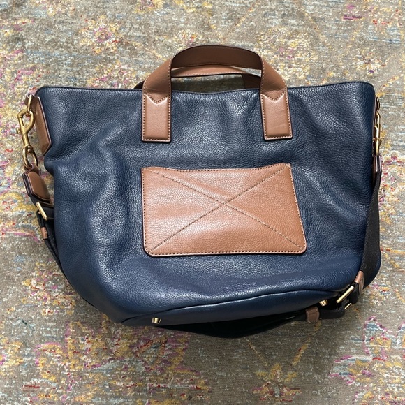 Marc Jacob’s Cross Body - Picture 3 of 8